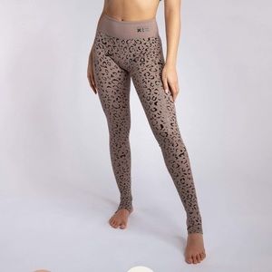 Creatures of XIX GECKO GRIP™ LEGGINGS: DUSKY LEOPARD XS NWT